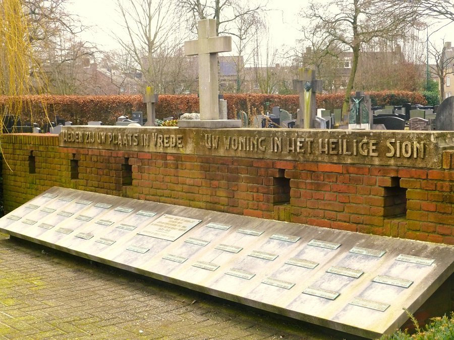 monument oorlogsslachtoffers kerkhof Gilze